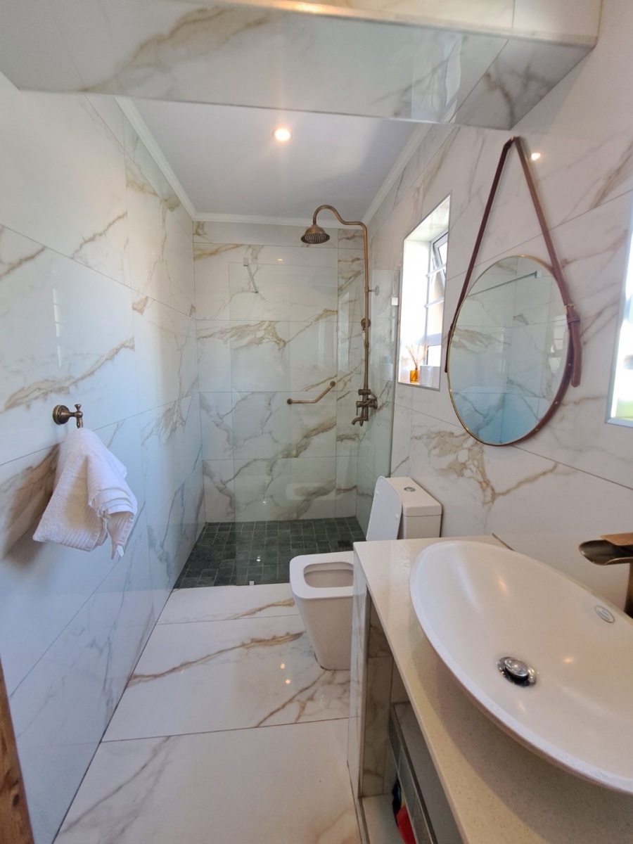 4 Bedroom Property for Sale in Lansdowne Western Cape